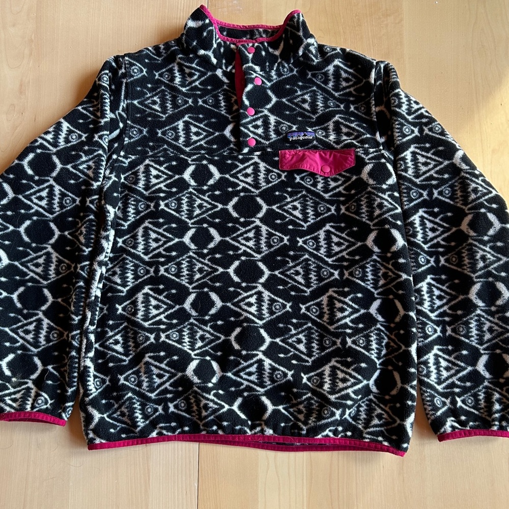 Patagonia fleece sweater